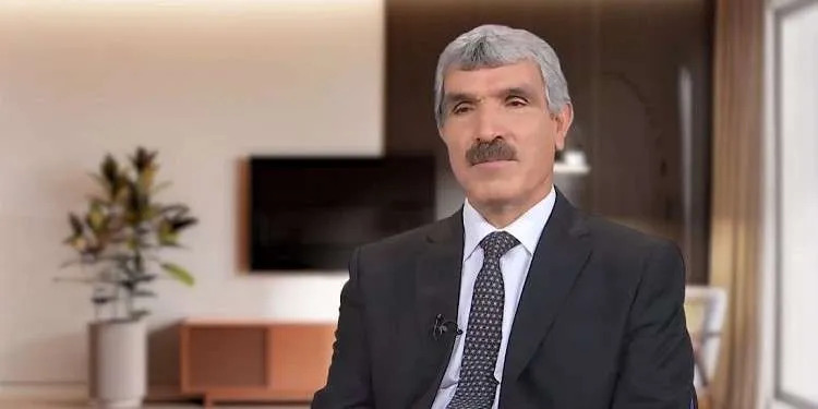 مشتی مأمور وزارتی تحت‌ پوش خانواده – مرتضی قدیمی - #انحلال_سپاه_پاسداران 
