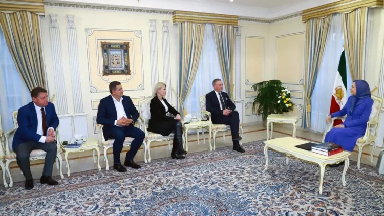 دیدار خانم مریم رجوی با هیات پارلمانترهای رومانی