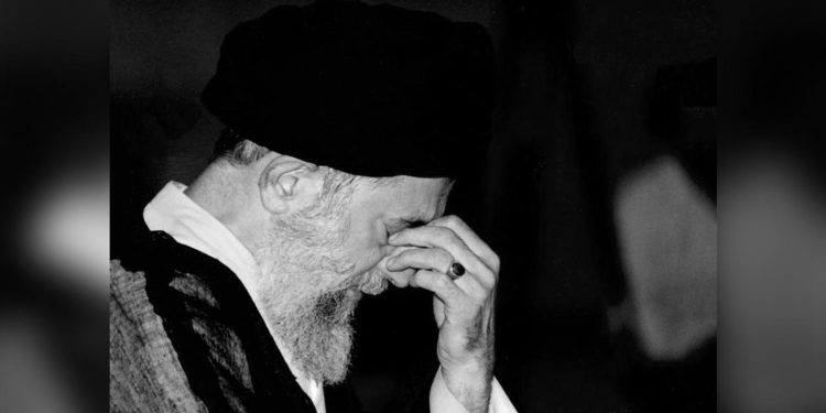 شکست  اپوزیسیون قلابی و خنده‌های بی نمک  خامنه ای! - آیا خامنه ای از می تواند از فروپاشی اپوزیسیون قلابی خوشحال باشد؟ - #نه_شاه_نه_شيخ #آری_به_جمهوری_دمکراتیک #قیام_تا_سرنگونی