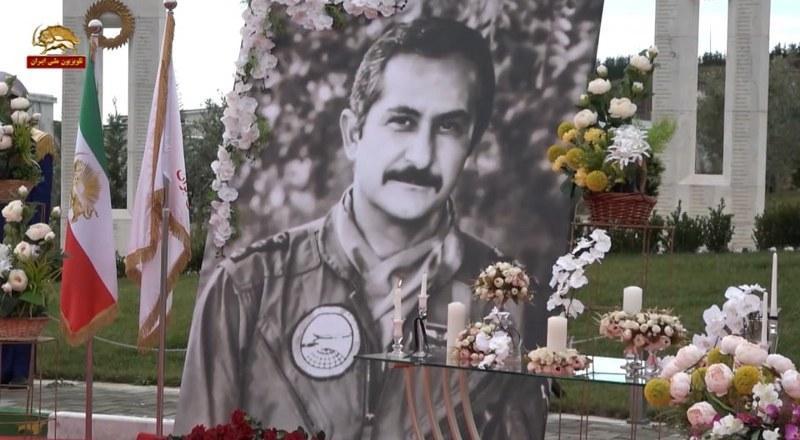 گرامیداشت قهرمان ملی در شب هفتم جاودانگی پوریا و عقاب ارتش و سرمشق نه شاه نه شیخ سرهنگ خلبان بهزاد معزی